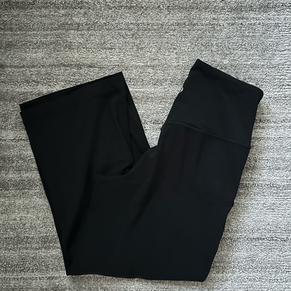 Lululemon Wide-Leg Cropped Pant